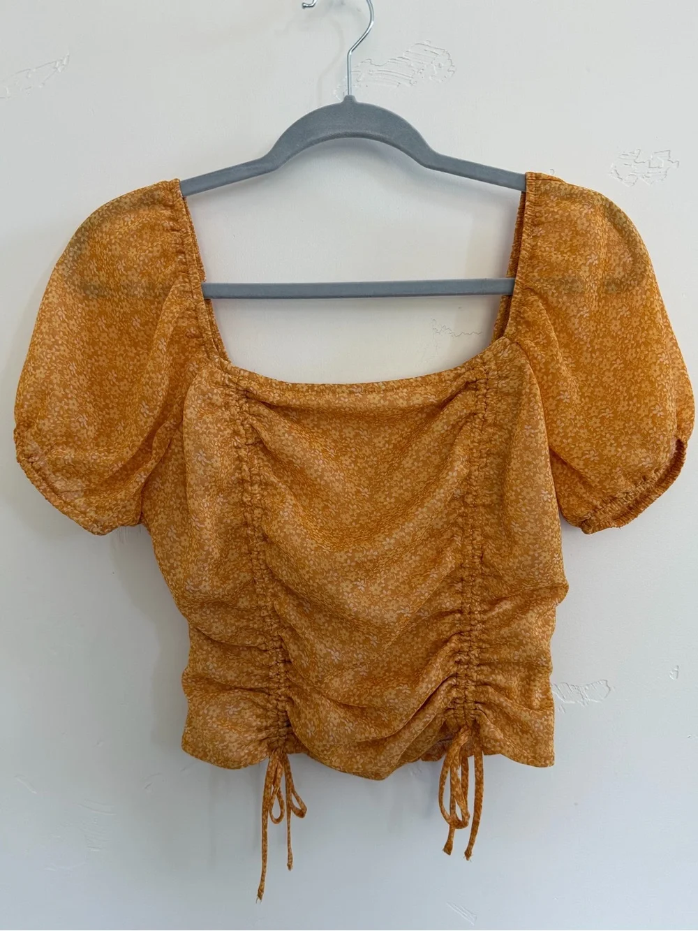 Lush Floral Ruched Square-Neck Puff Sleeve Crop Top Blouse Size Medium - Picture 1 of 3